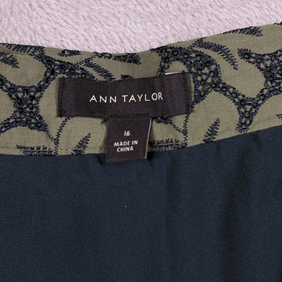 Ann Taylor Olive Green Leaf Embroidered Flared Mini Skirt Size 16 Dark Academia - Picture 4 of 12